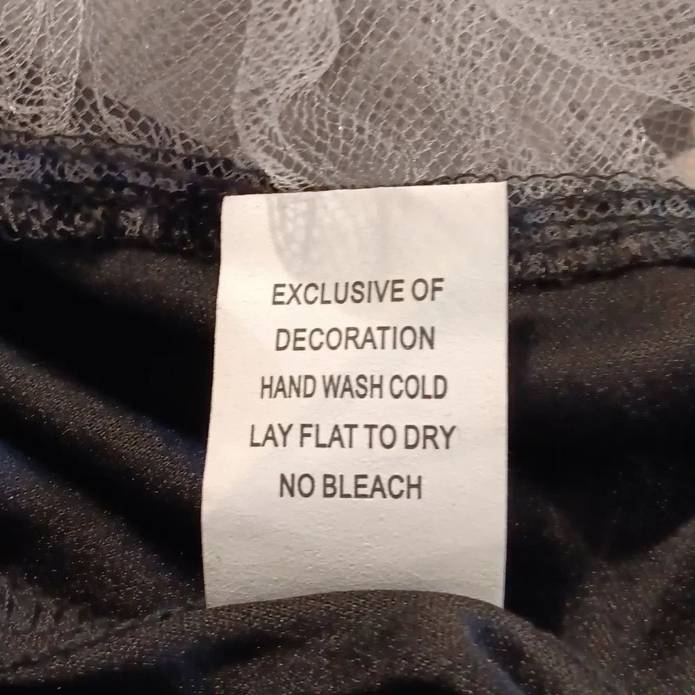 NWT Ruby Rox Monochrome Floral Pattern Dress - Picture 11 of 12